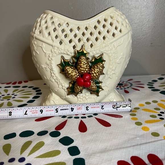 VTG Christmas Vase White Embossed With Holly Pine Cone Reticulated Rim Holiday - Picture 6 of 8